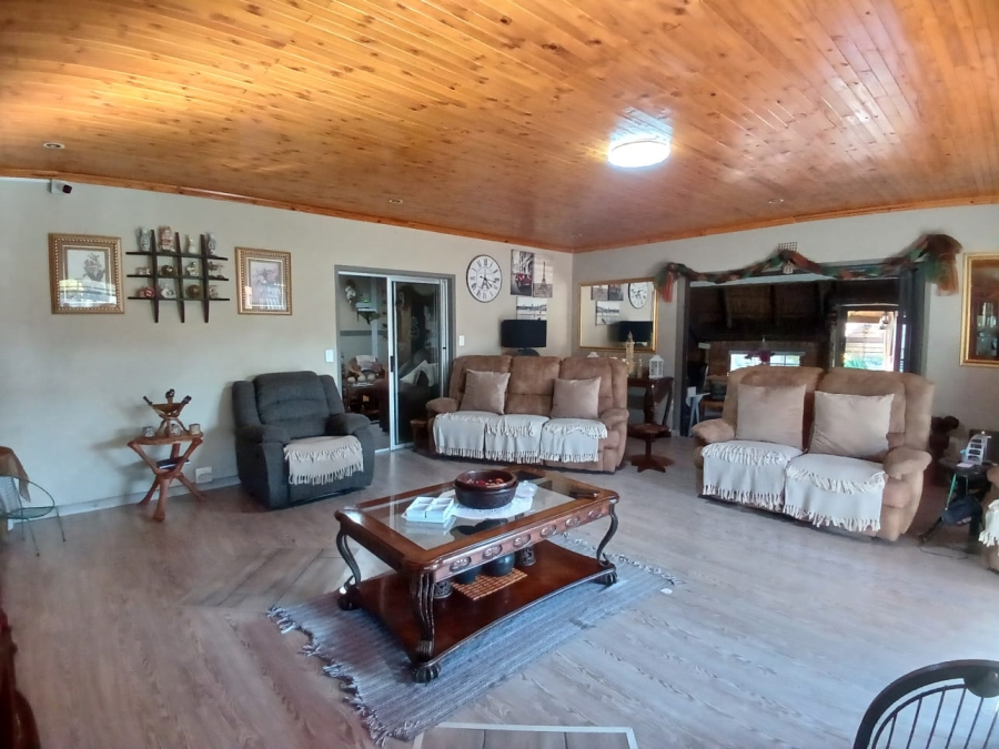 4 Bedroom Property for Sale in Vaalpark Free State